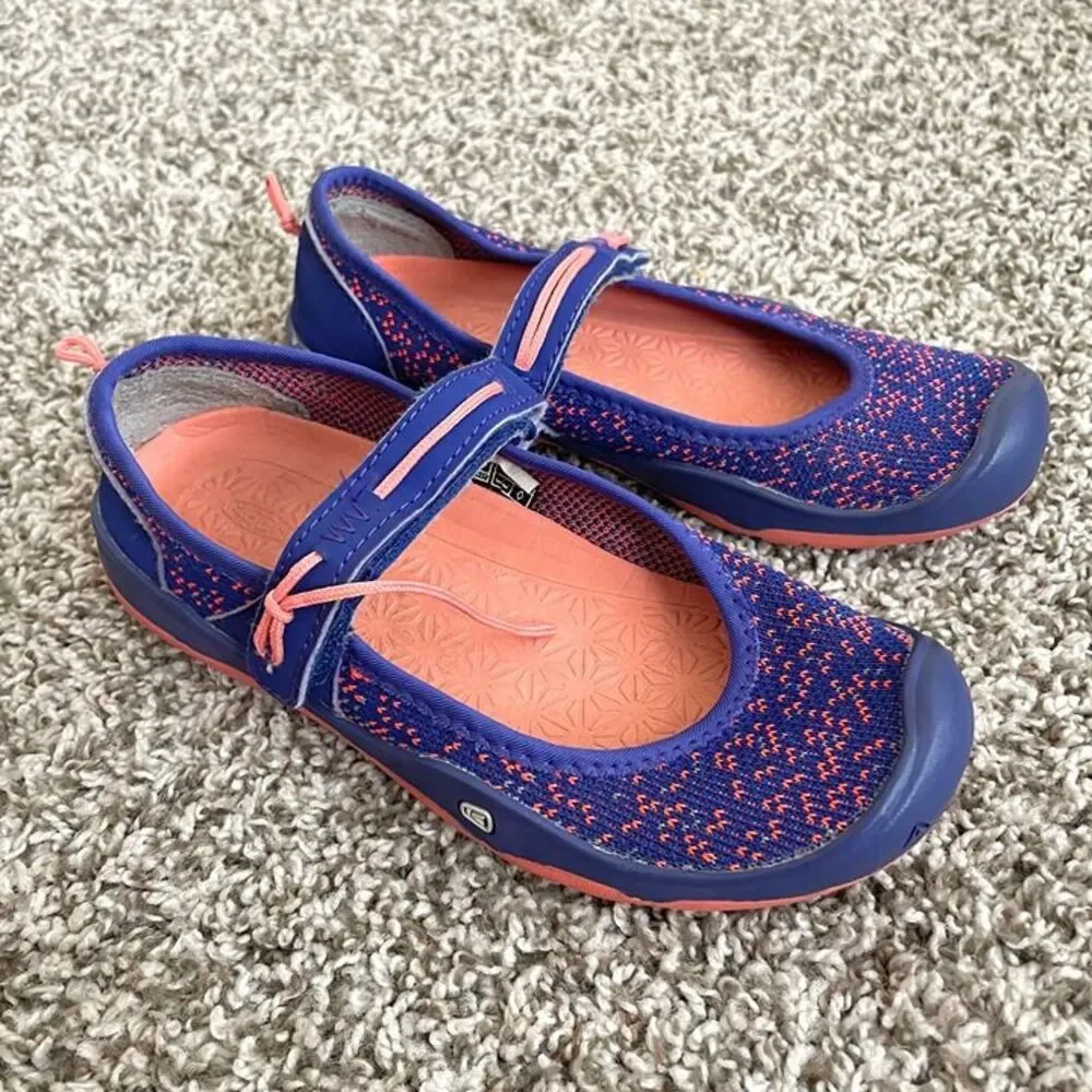 Size 1 / Girls KEEN Sandals